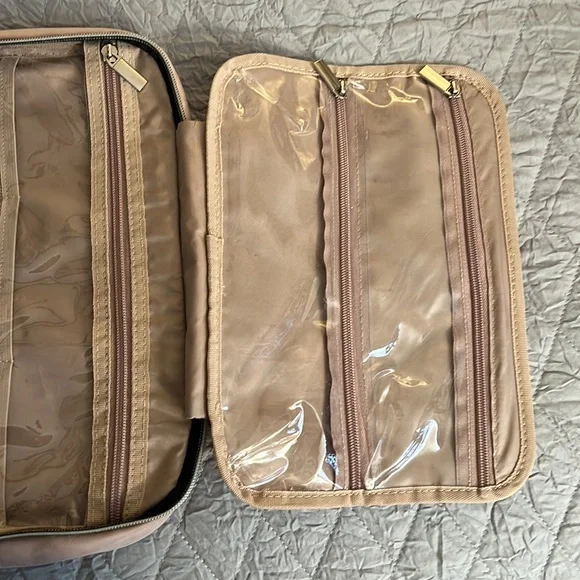 NISHEL Travel Toiletry Bag - Picture 4 of 11